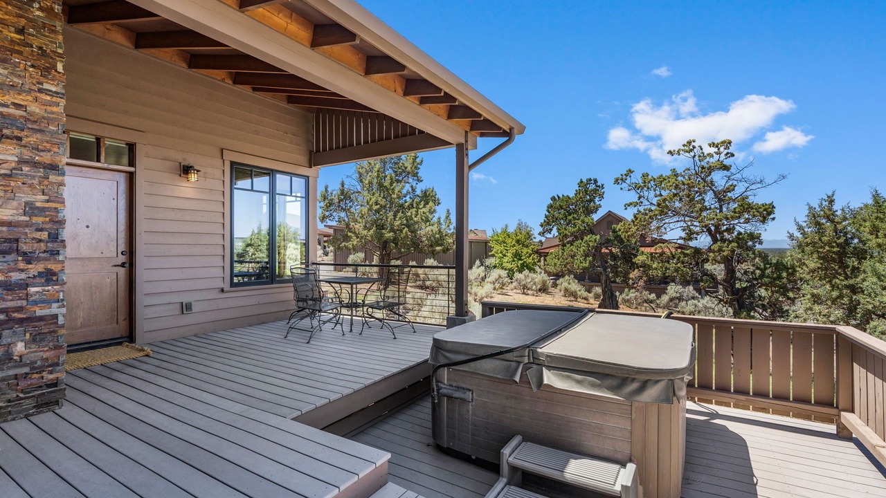 Photo of Patio Balcony in Powell Butte
