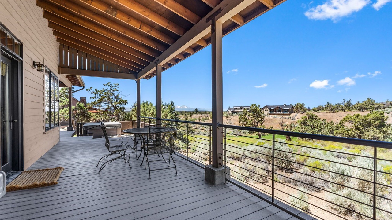 Photo of Patio Balcony in Powell Butte