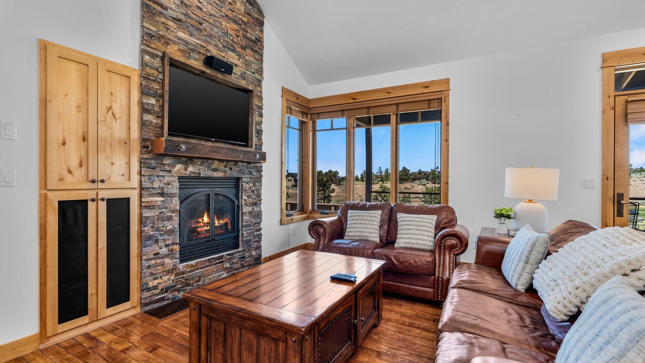 Photo of Livingroom in Powell Butte