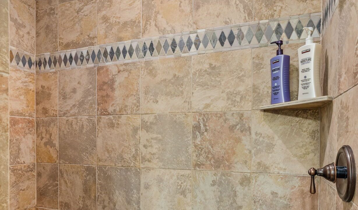 Photo of Bathroom in Powell Butte