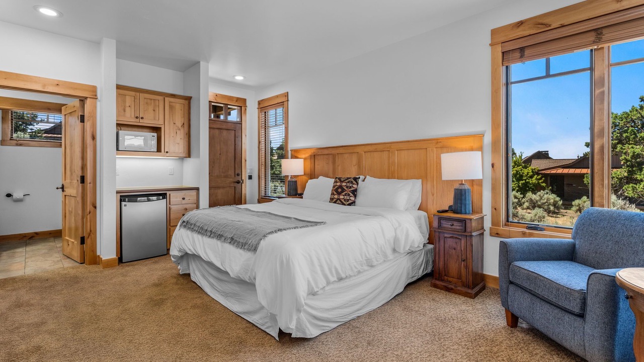Photo of Bedroom in Powell Butte