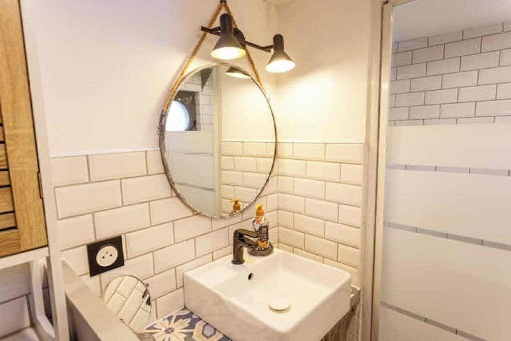 Photo of Bathroom in Cote Pavee