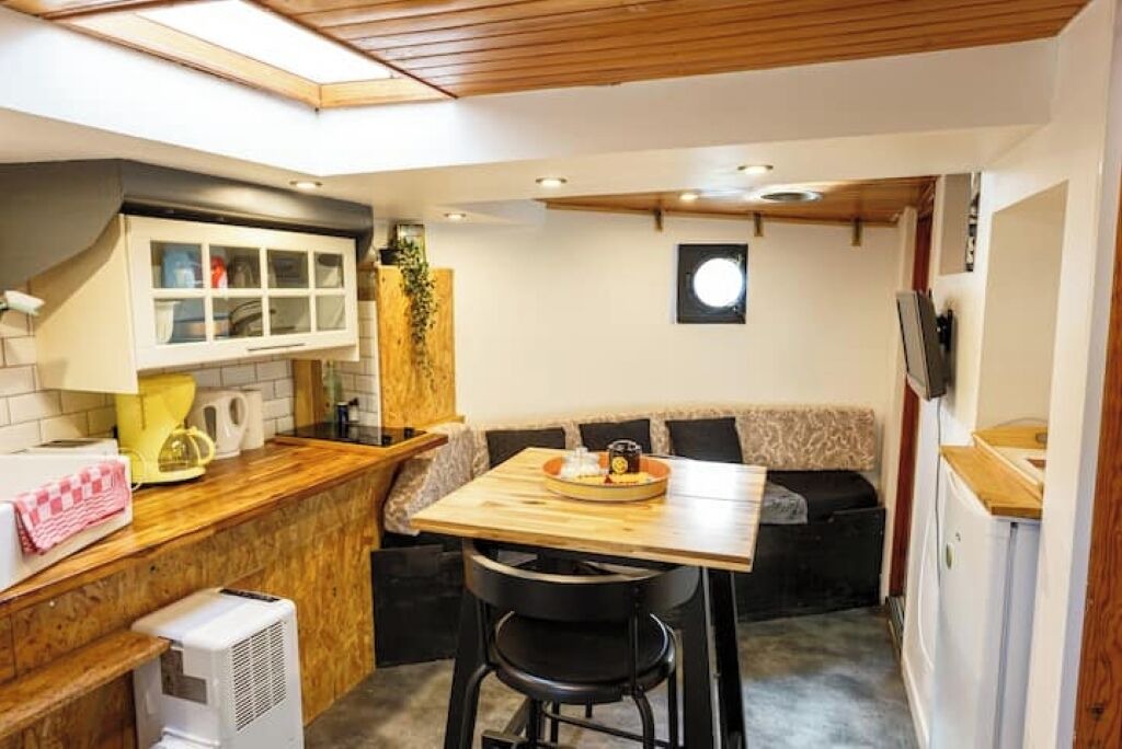 Photo of Kitchen in Cote Pavee