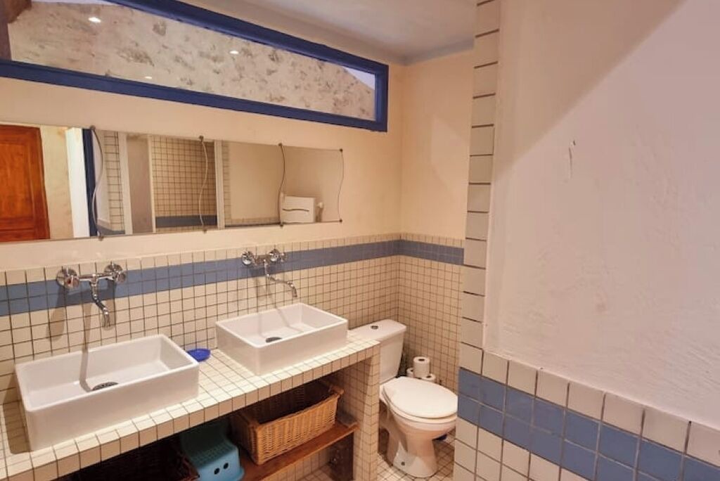 Photo of Bathroom in Salles-sur-lʼHers