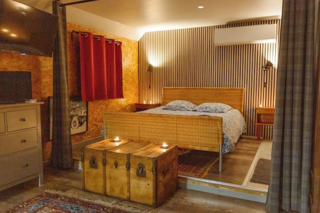 Photo of Bedroom in Cote Pavee