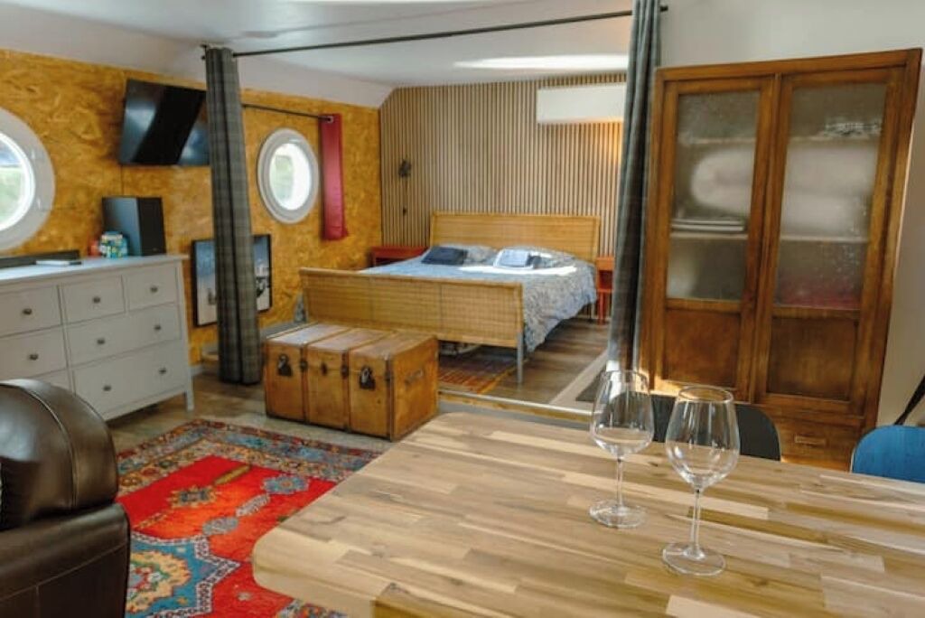 Photo of Bedroom in Cote Pavee