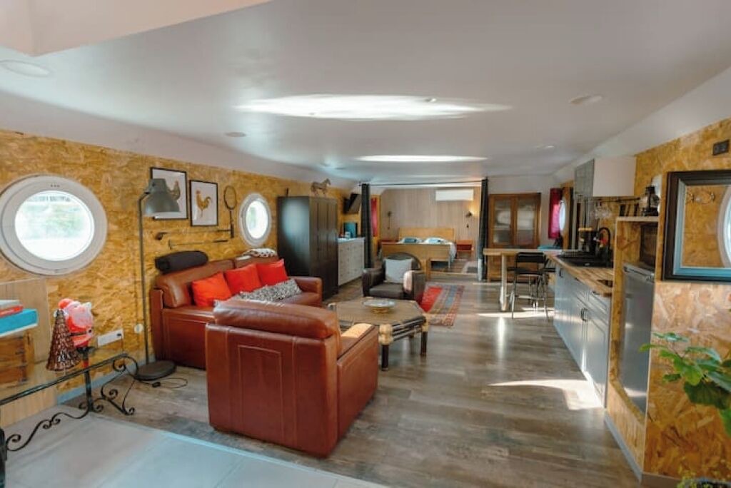 Photo of Livingroom in Cote Pavee
