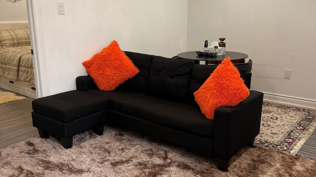 Photo of Livingroom in Thorold