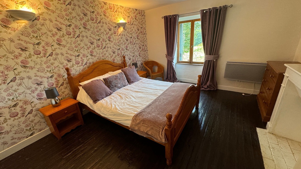 Photo of Bedroom in Janaillat