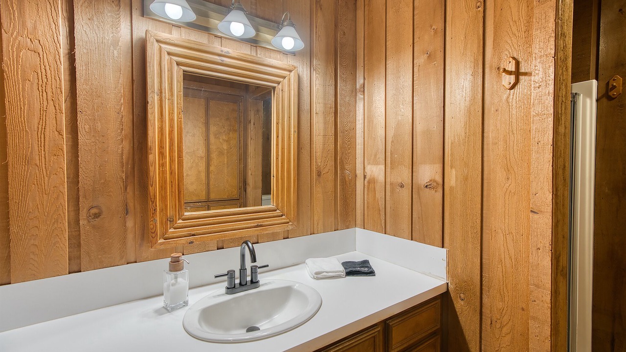 Photo of Bathroom in South Toledo Bend