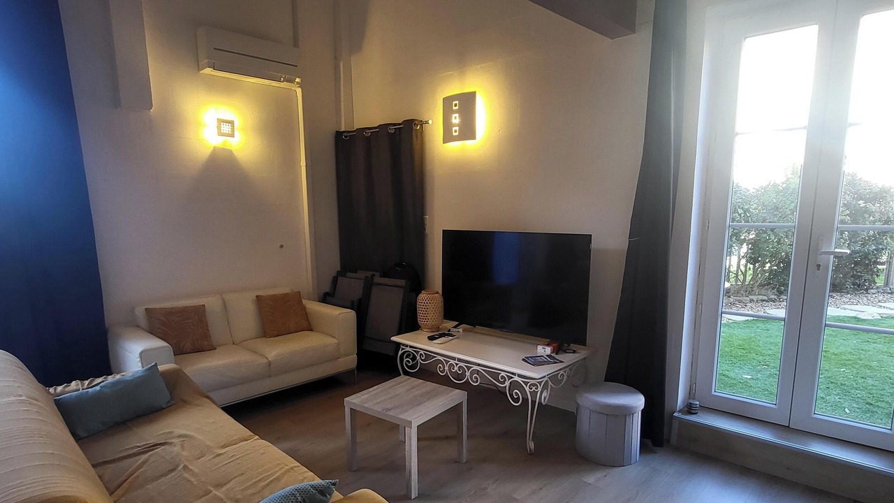 Photo of Livingroom in Salles-d'Aude