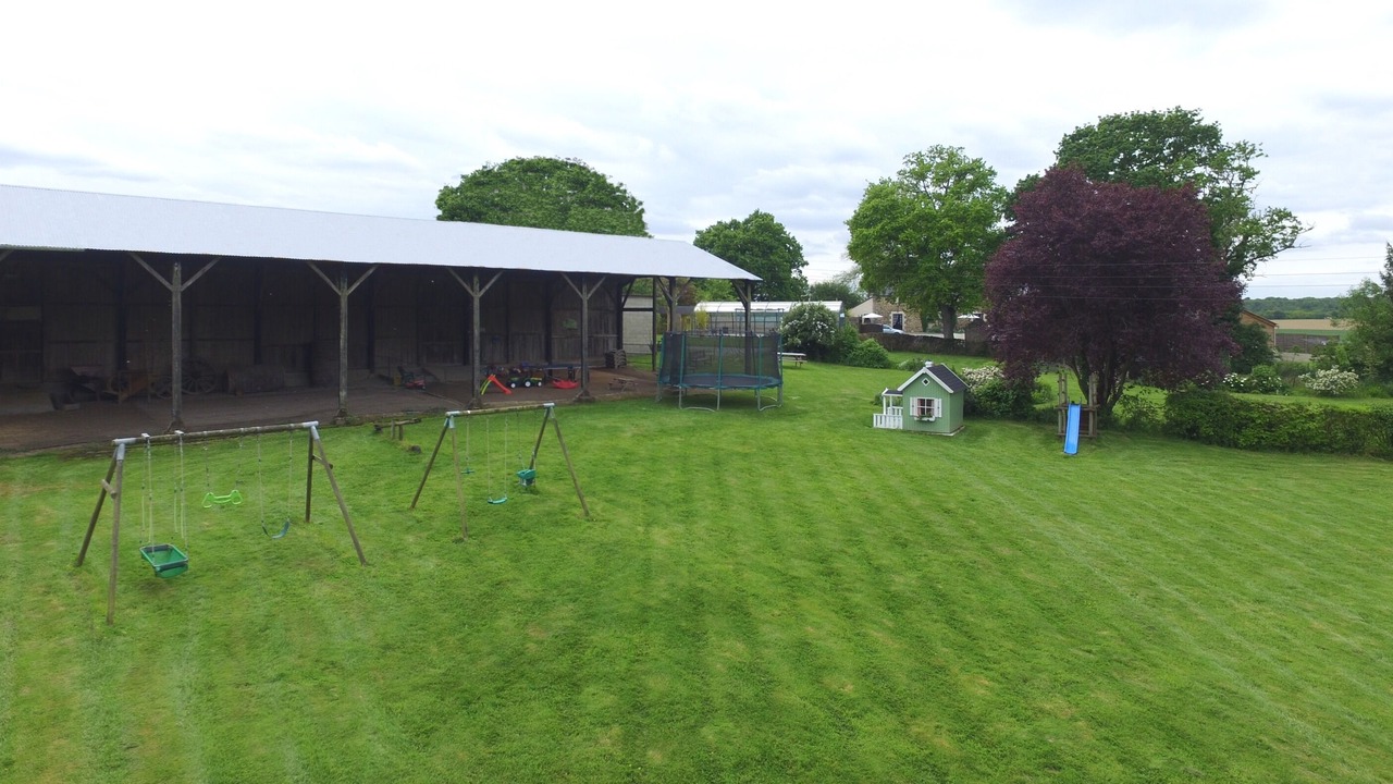 Photo of Others in Les Champs-Geraux