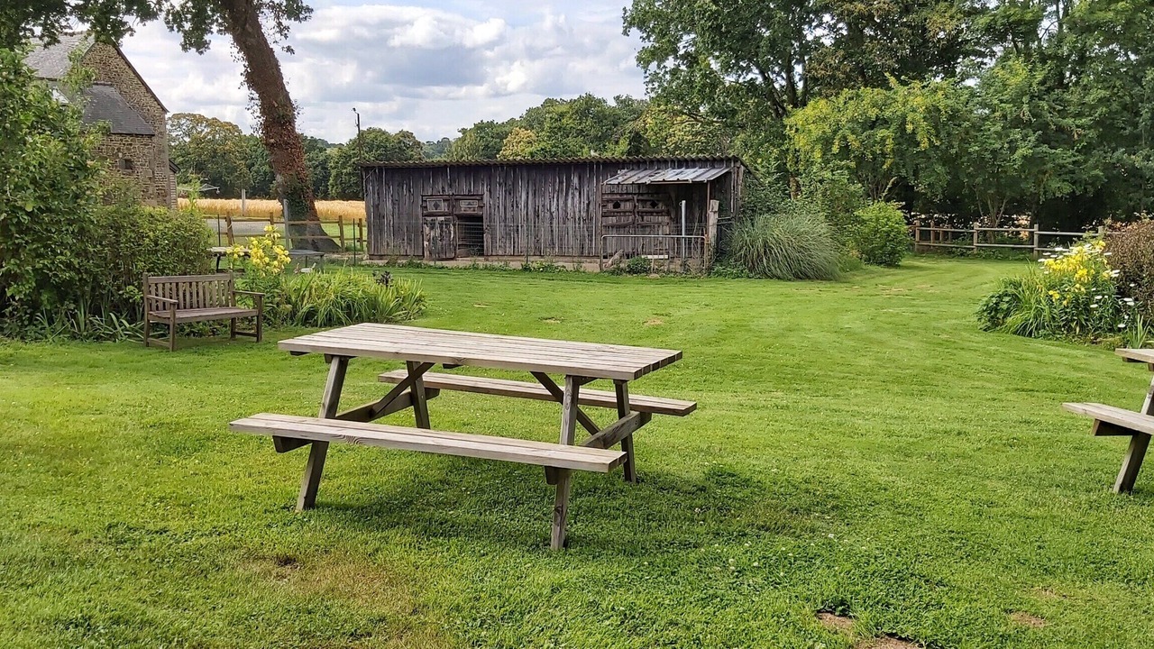 Photo of Outdoor in Les Champs-Geraux