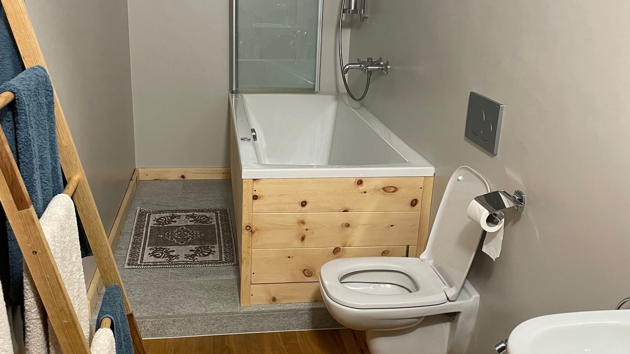 Photo of Bathroom in Maloja