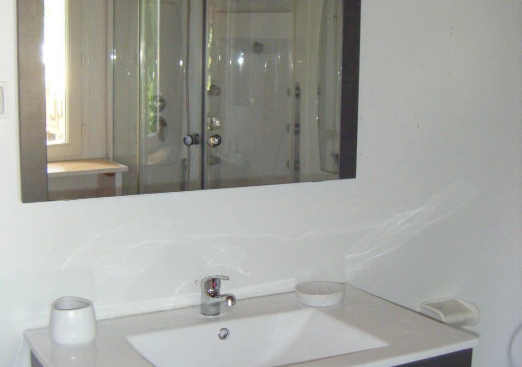 Photo of Bathroom in Rochegude