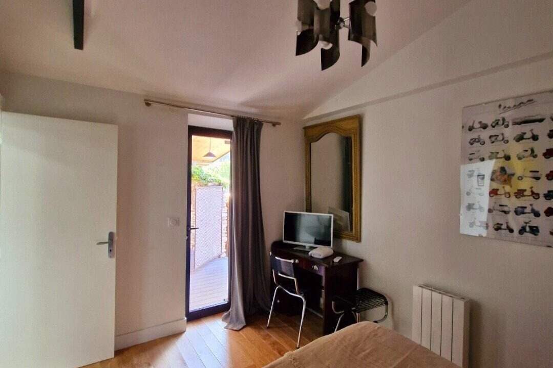 Photo of Bedroom in Noyers-sur-Serein