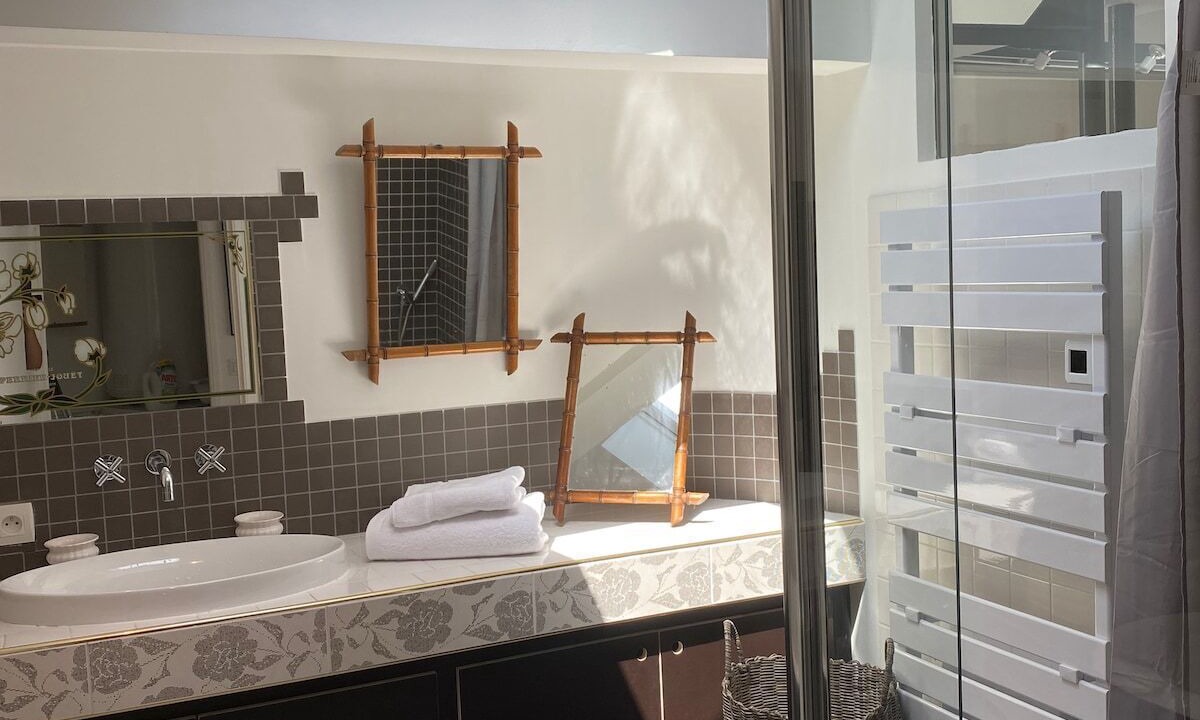 Photo of Bathroom in Noyers-sur-Serein