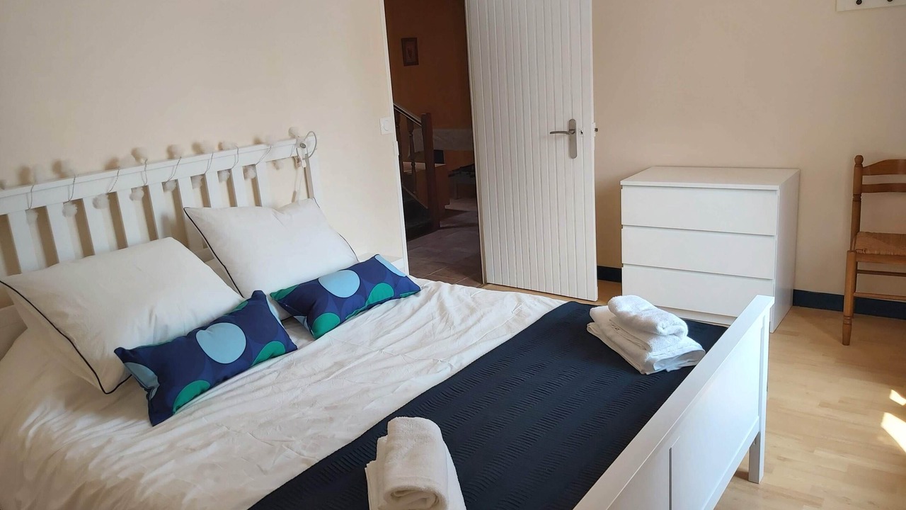 Photo of Bedroom in Les Champs-Geraux