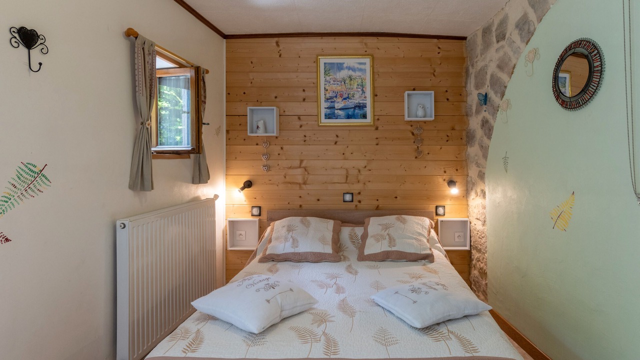 Photo of Bedroom in Payzac