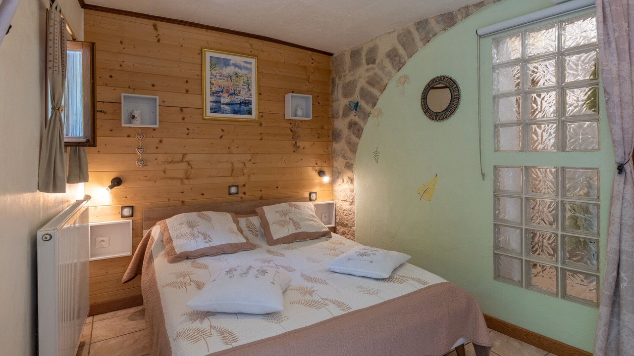 Photo of Bedroom in Payzac