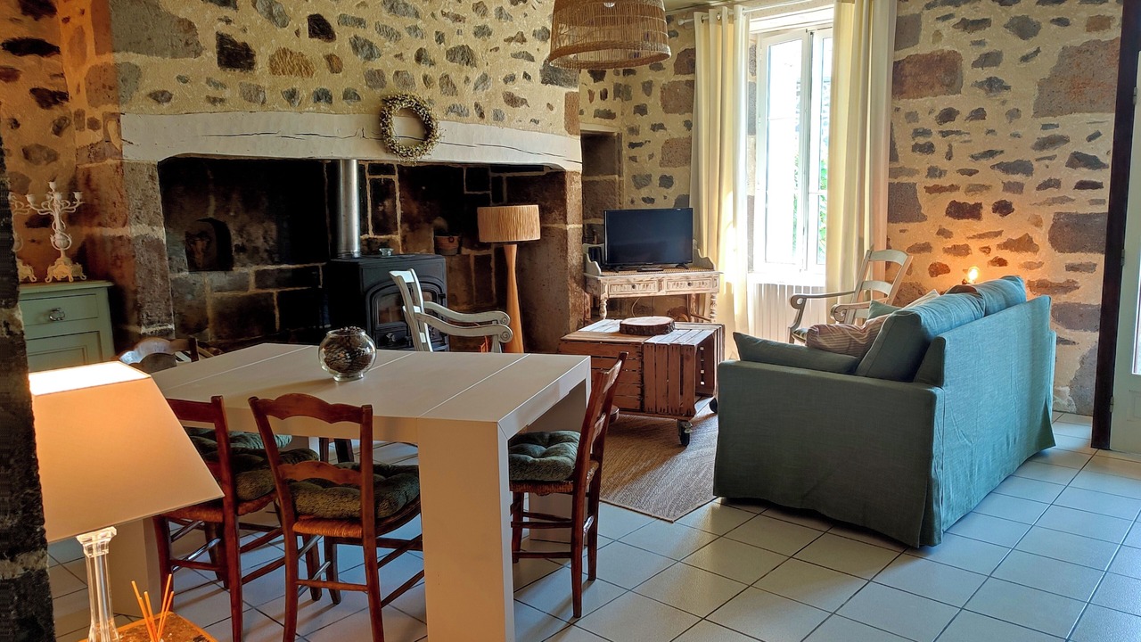 Photo of Livingroom in Giou-de-Mamou