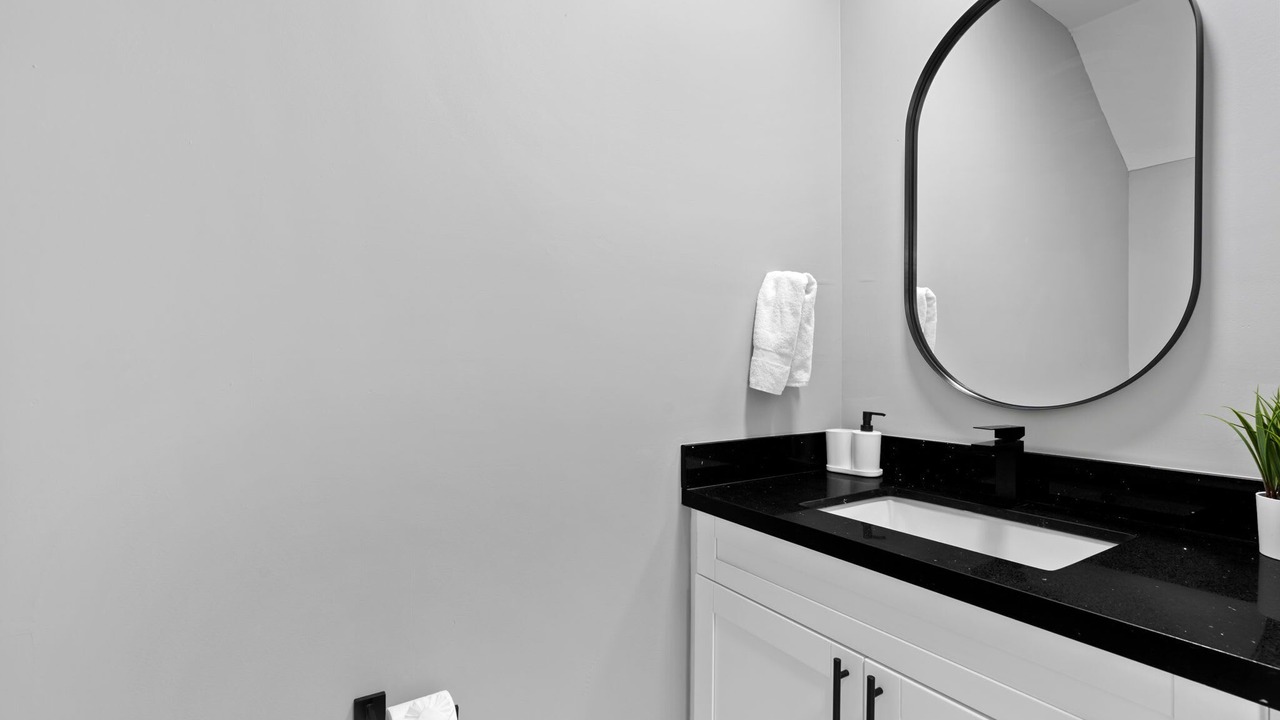 Photo of Bathroom in Allapattah