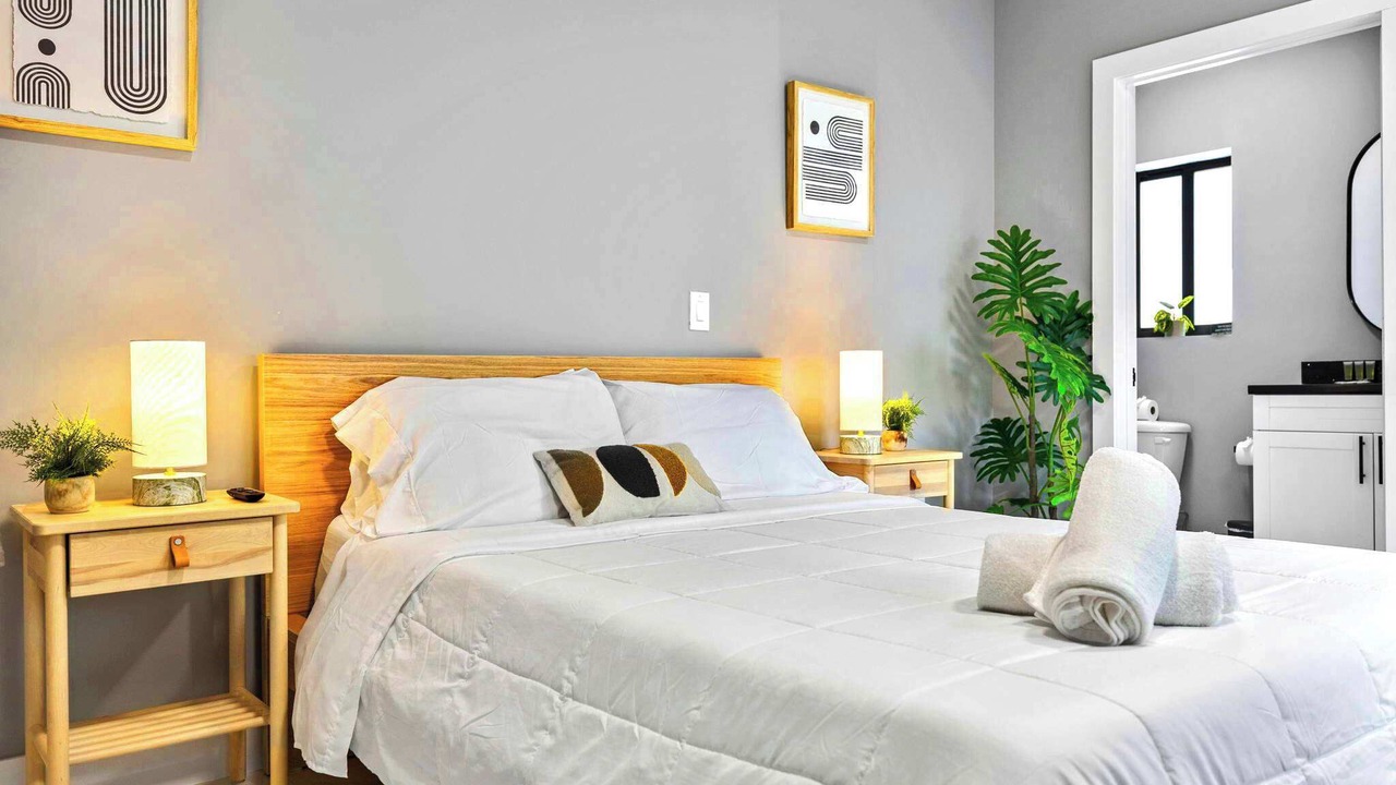 Photo of Bedroom in Allapattah