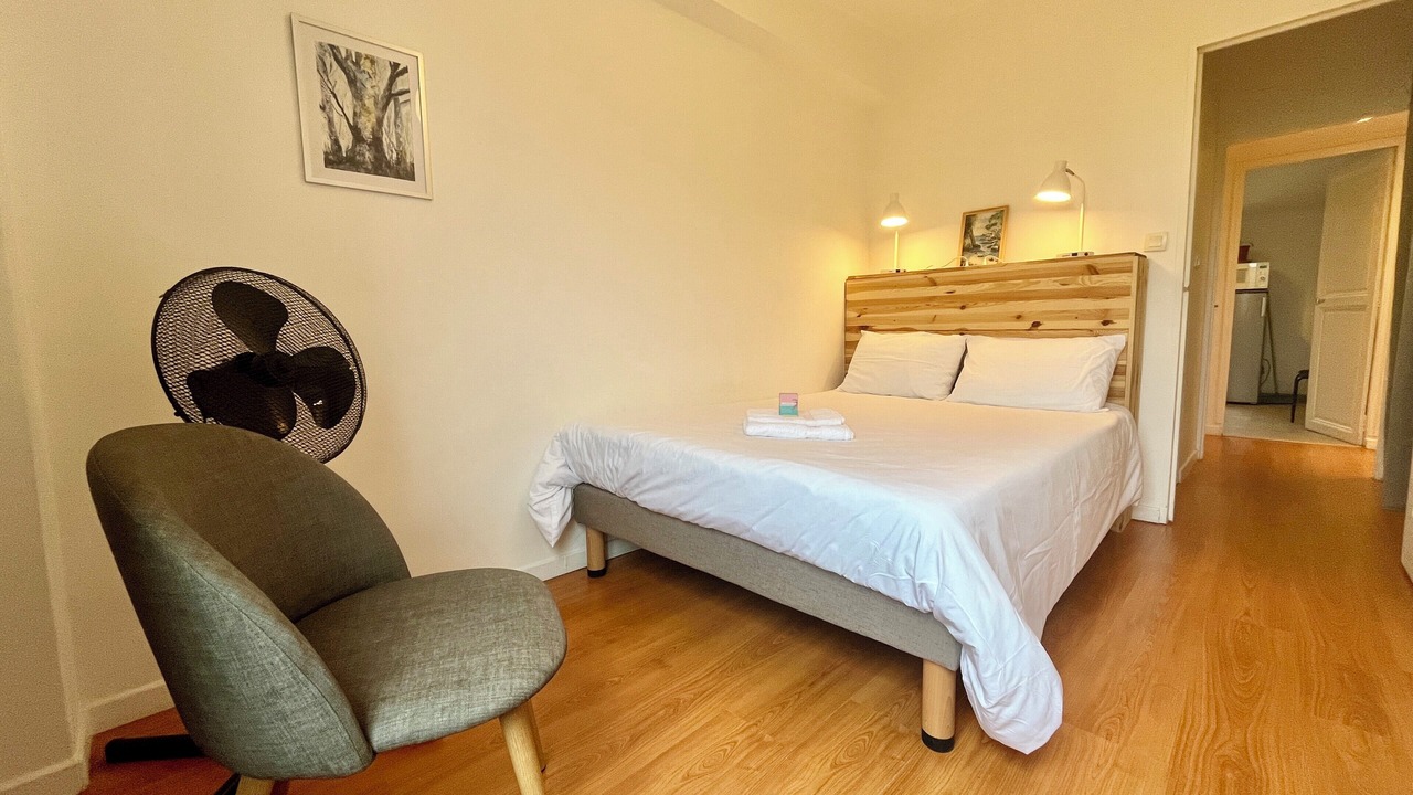 Photo of Bedroom in Hyeres City Centre