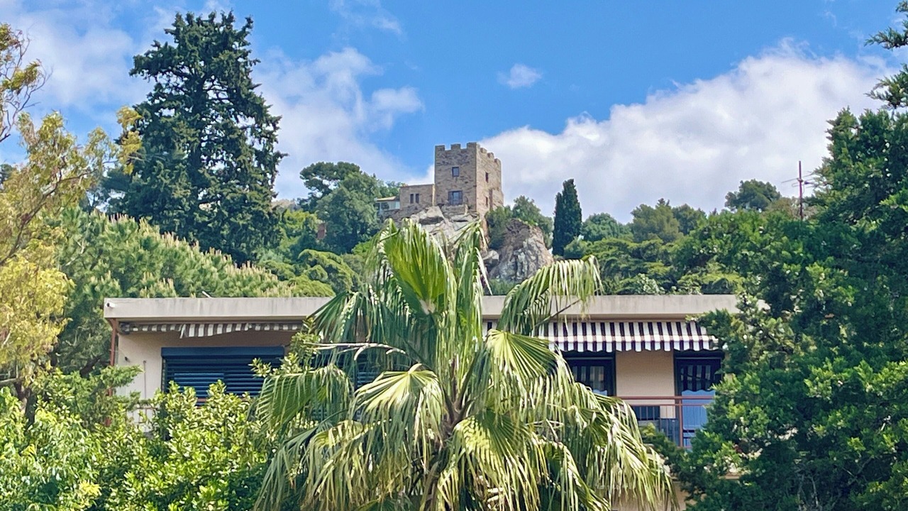 Photo of Outdoor in Hyeres City Centre