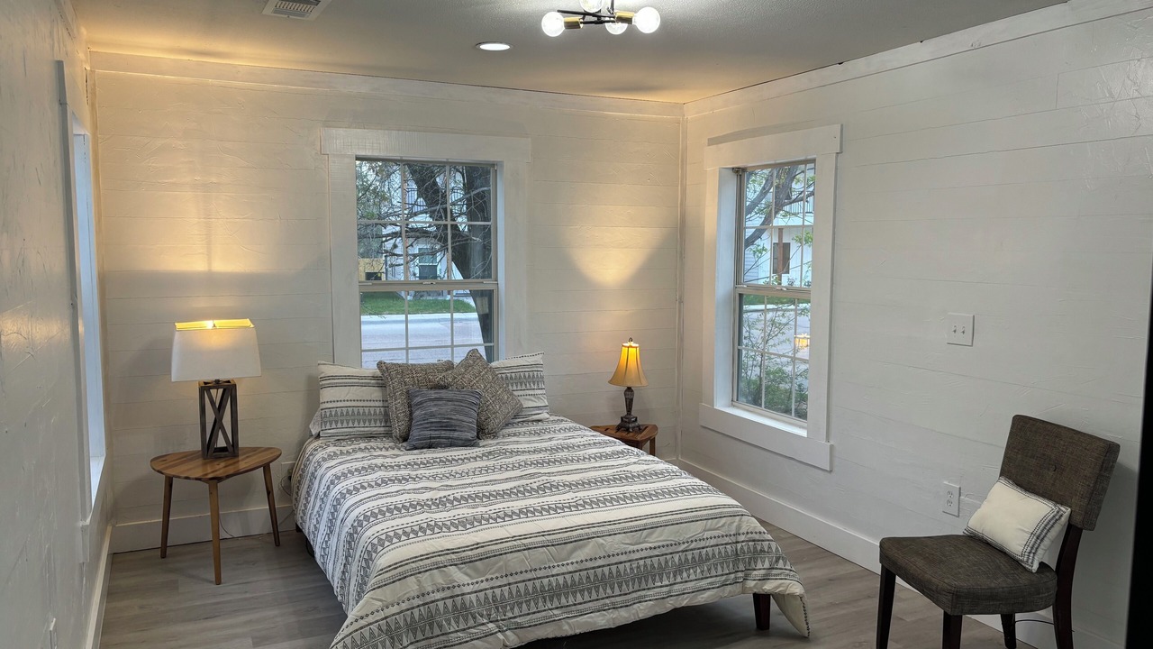 Photo of Bedroom in College Station