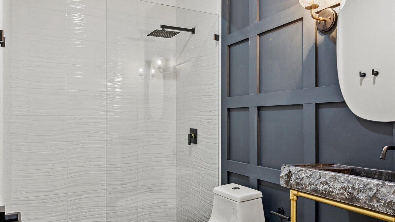 Photo of Bathroom in Gatlinburg - Pigeon Forge