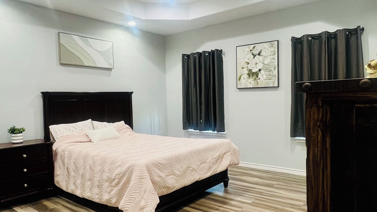 Photo of Bedroom in Valley View