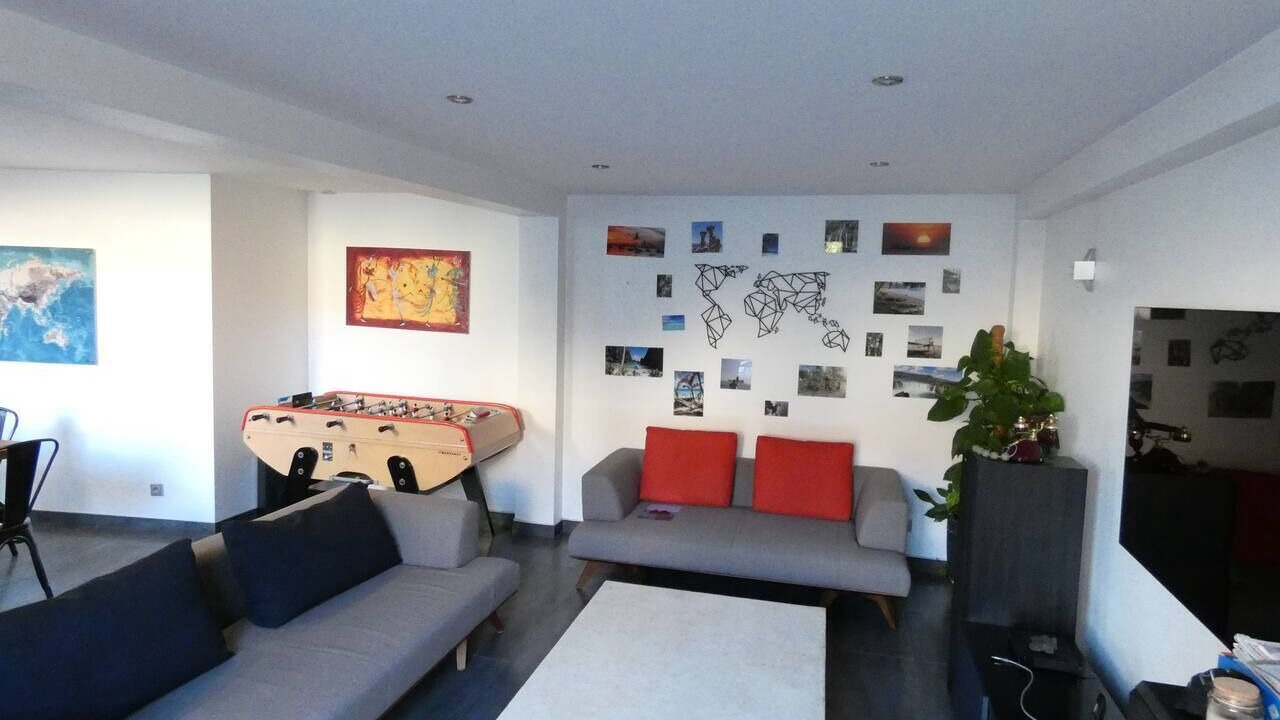 Photo of Others in Buers