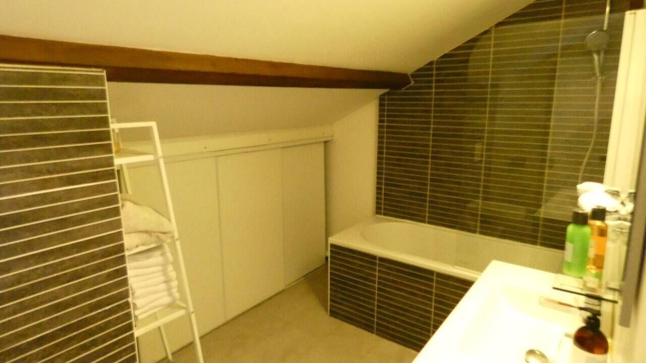 Photo of Others in Buers