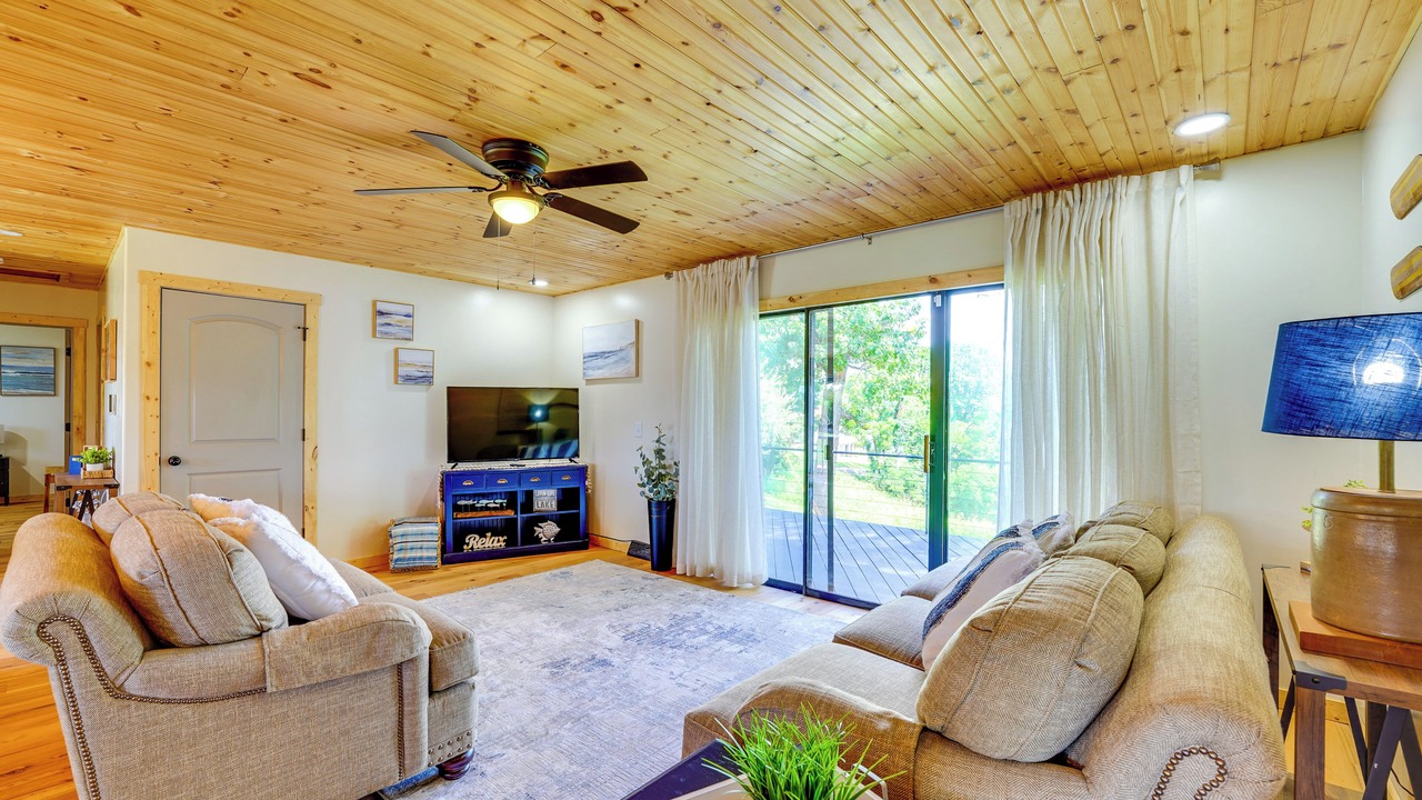 Photo of Bedroom in Golden