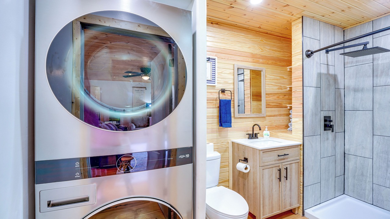 Photo of Bathroom in Golden