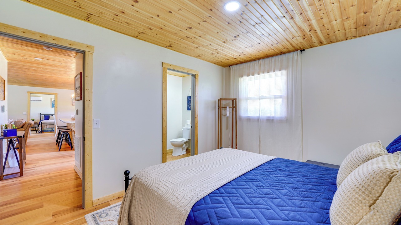 Photo of Bedroom in Golden