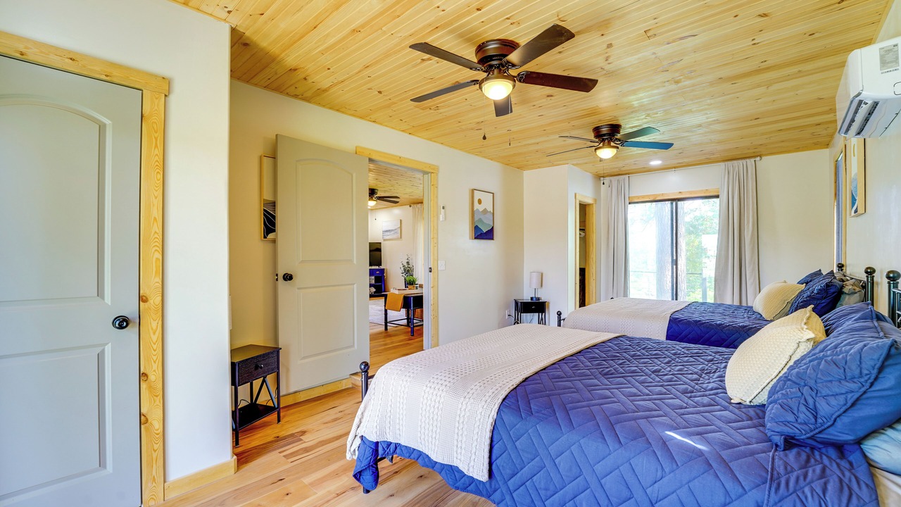 Photo of Bedroom in Golden