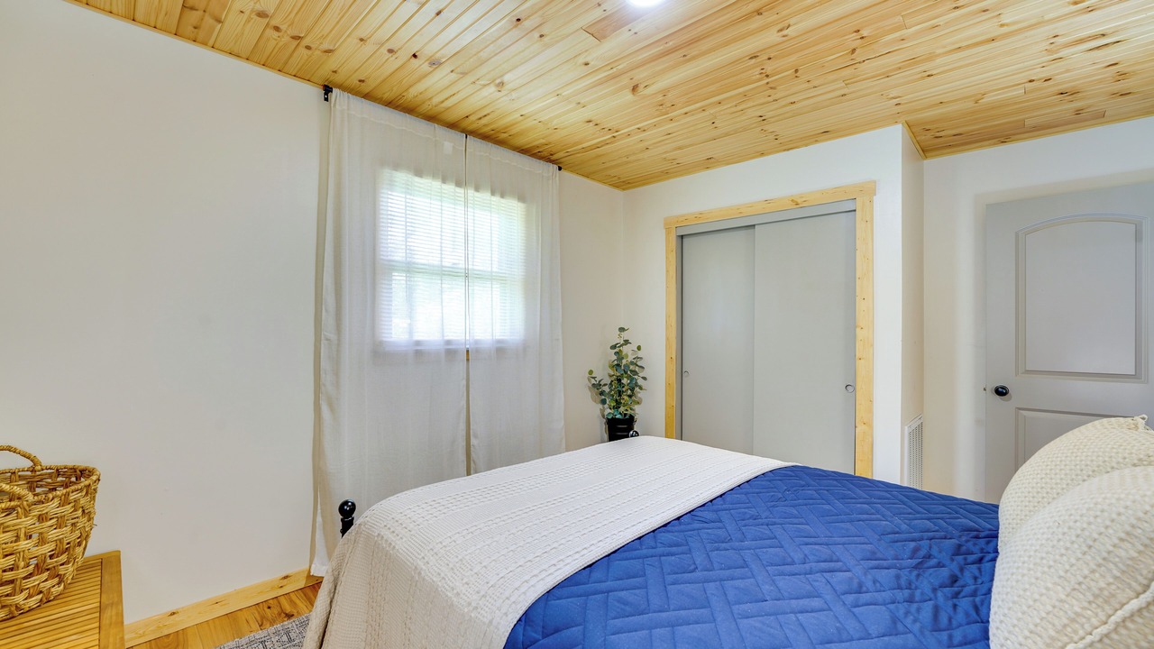 Photo of Bedroom in Golden