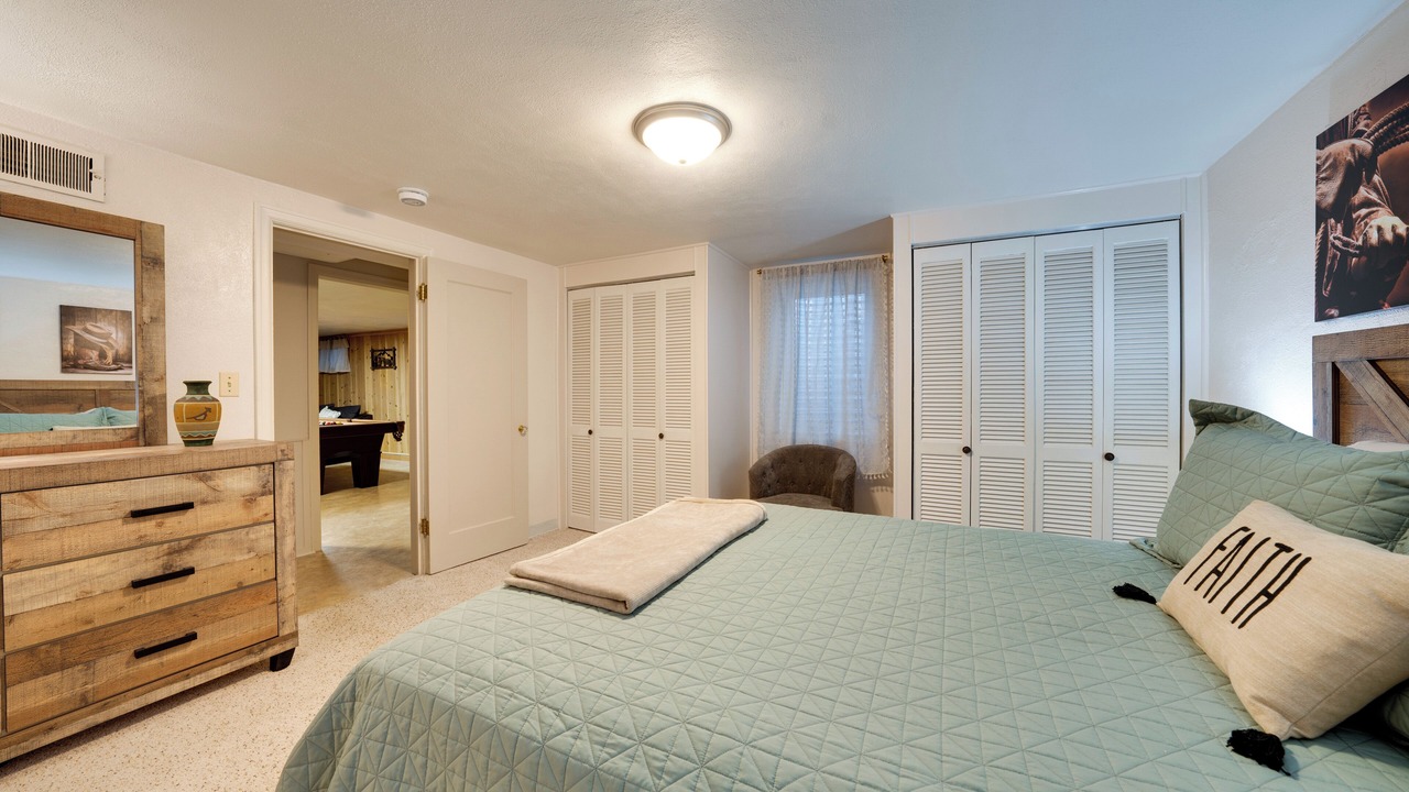Photo of Bedroom in Cheyenne