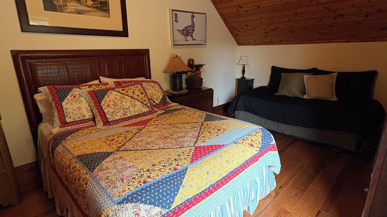 Photo of Bedroom in Roseland