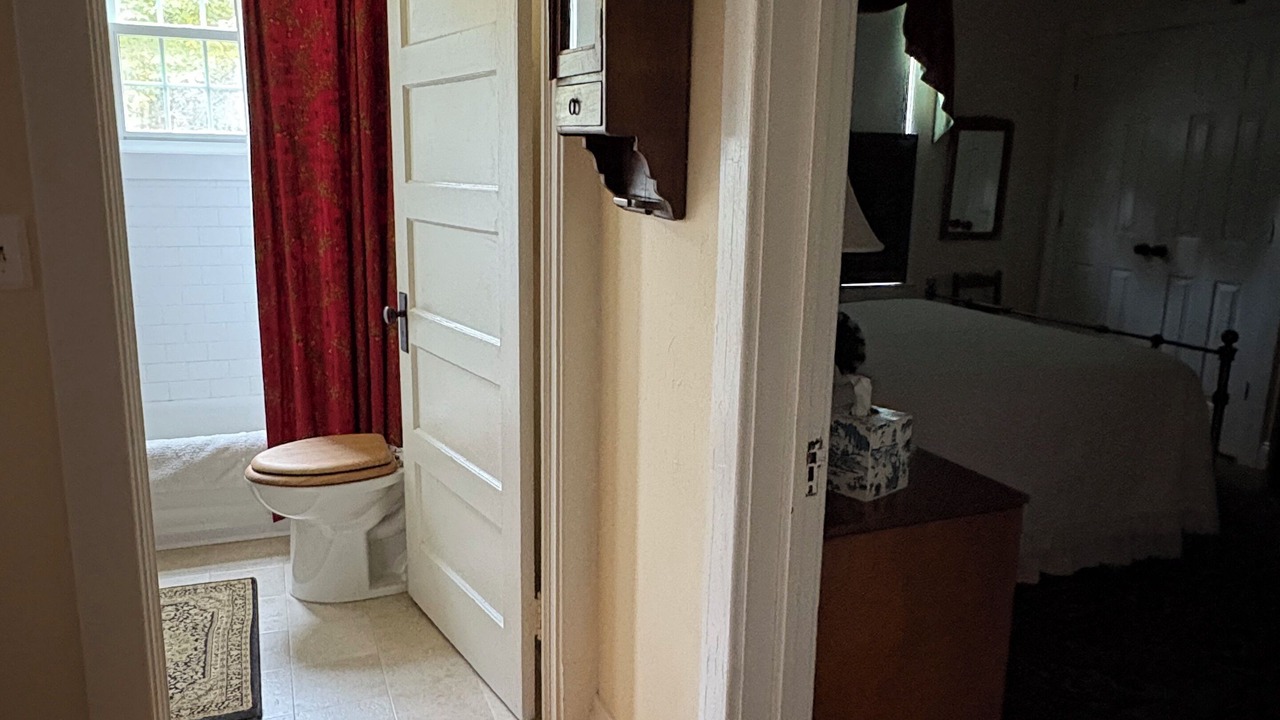 Photo of Bedroom in Roseland