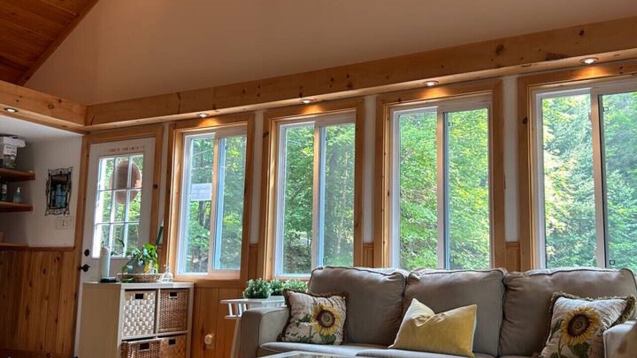 Photo of Livingroom in Leslie-Clapham-et-Huddersfield