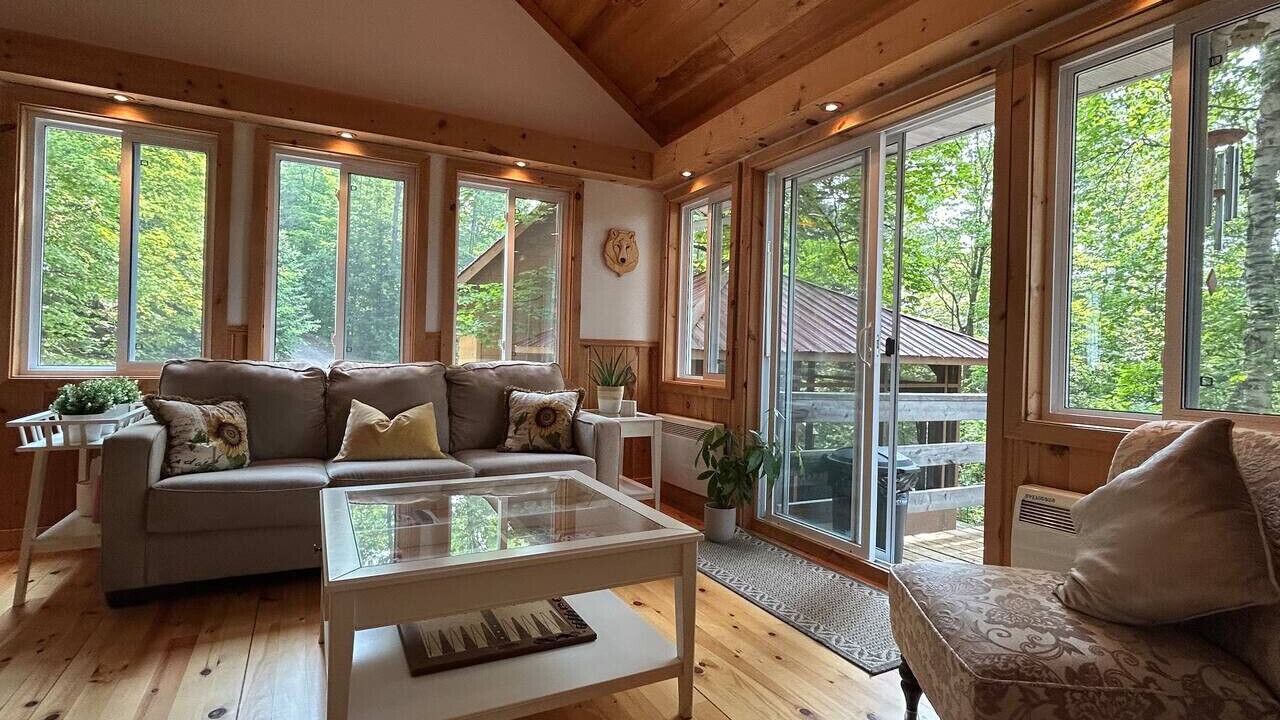 Photo of Livingroom in Leslie-Clapham-et-Huddersfield