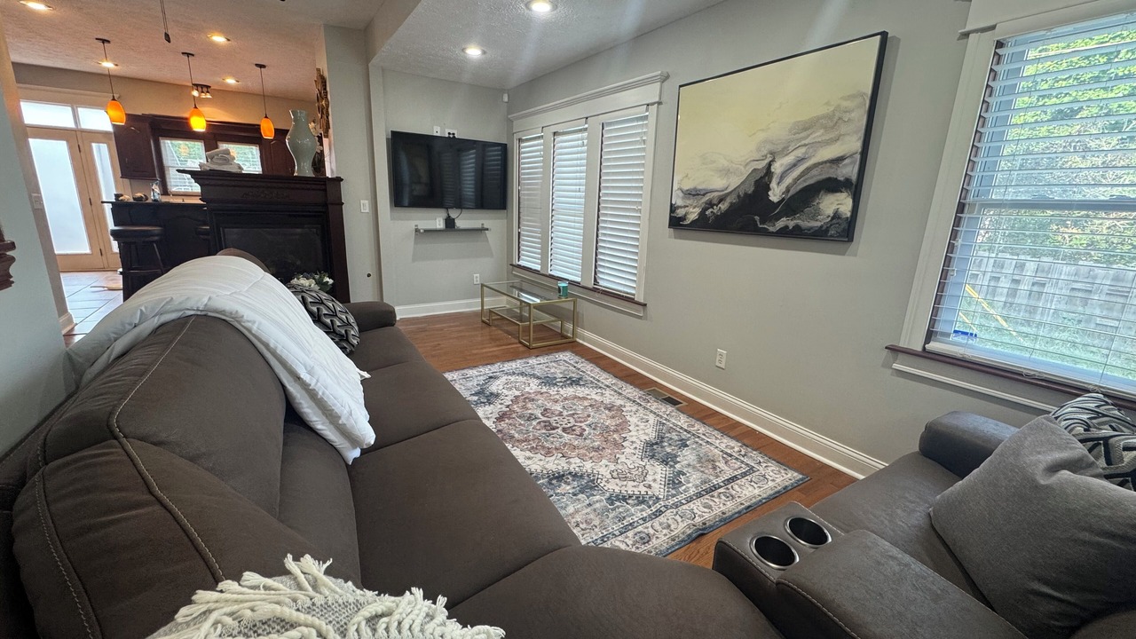 Photo of Livingroom in Kennedy King