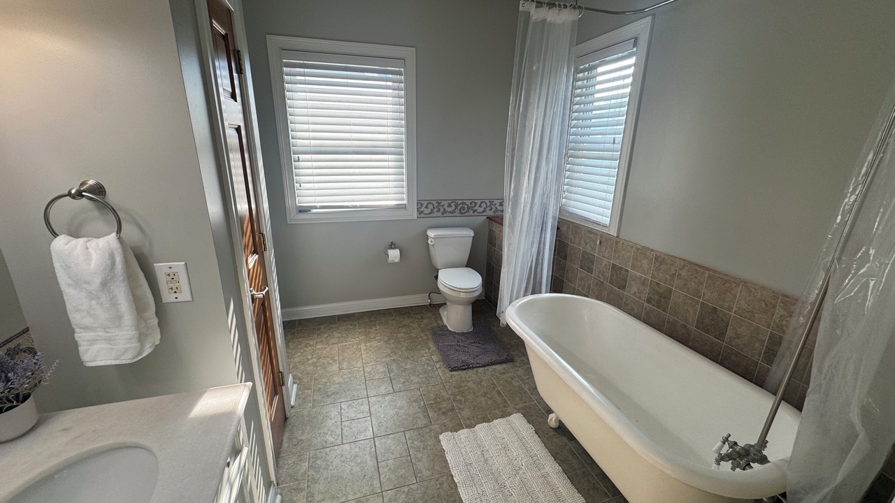 Photo of Bathroom in Kennedy King
