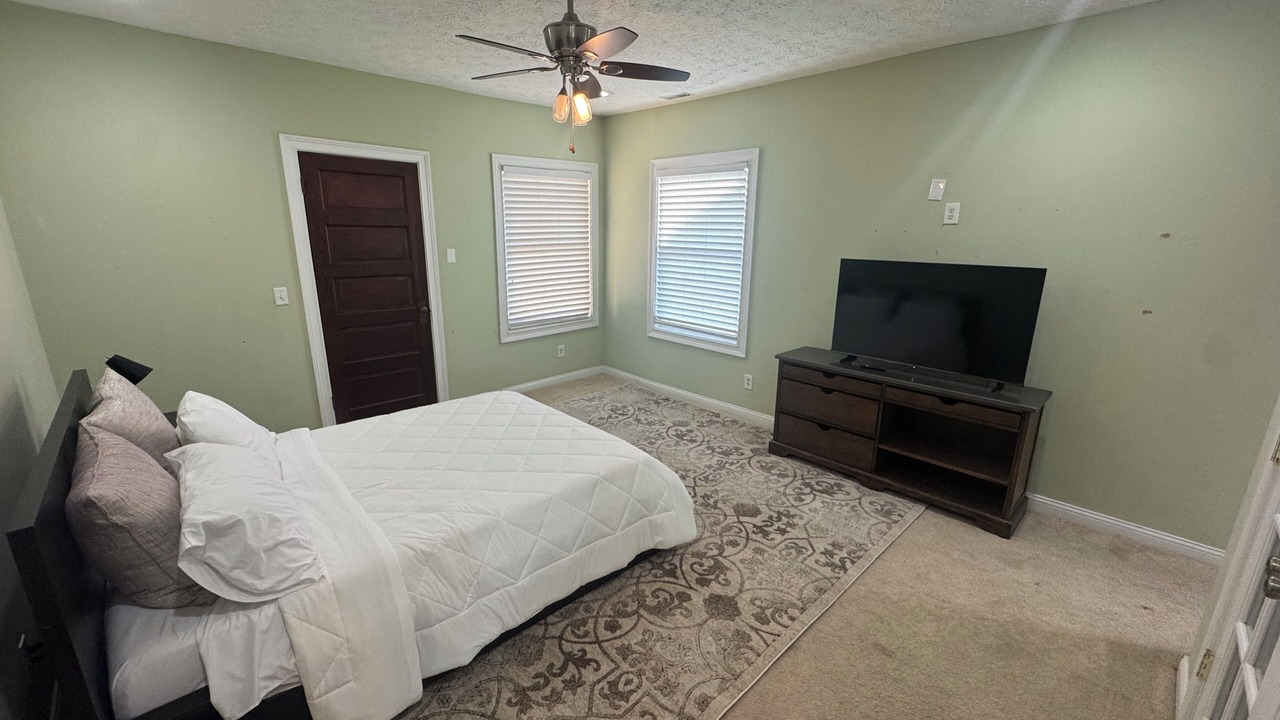 Photo of Bedroom in Kennedy King