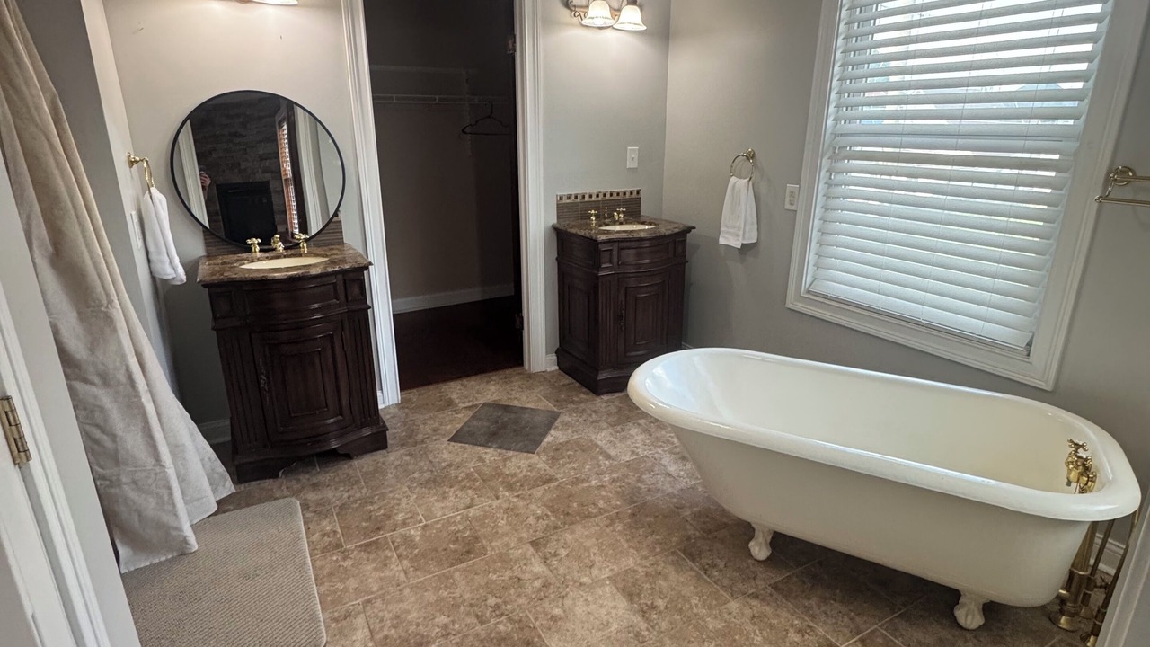 Photo of Bathroom in Kennedy King