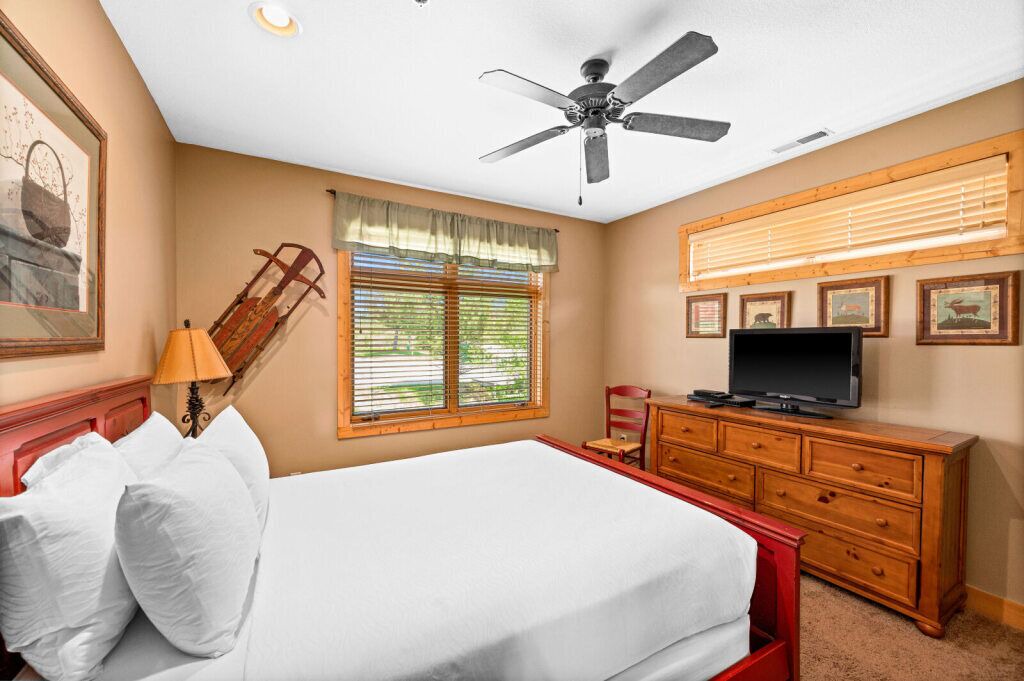 Photo of Bedroom in Two Harbors