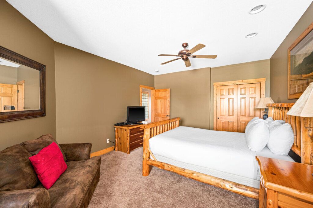 Photo of Bedroom in Two Harbors